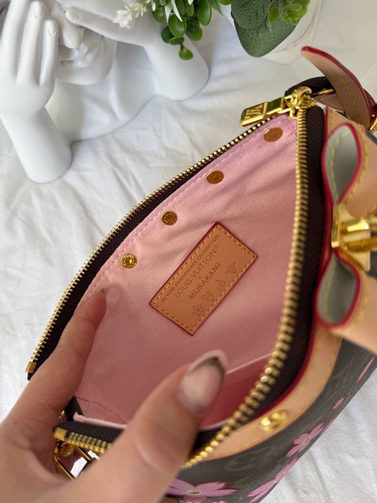 чанта LV Louis Vuitton x Murakami