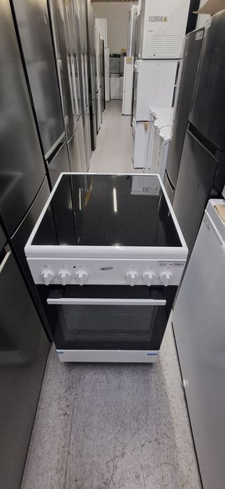 Aragaz Electric AEG cu plita Vitroceramica