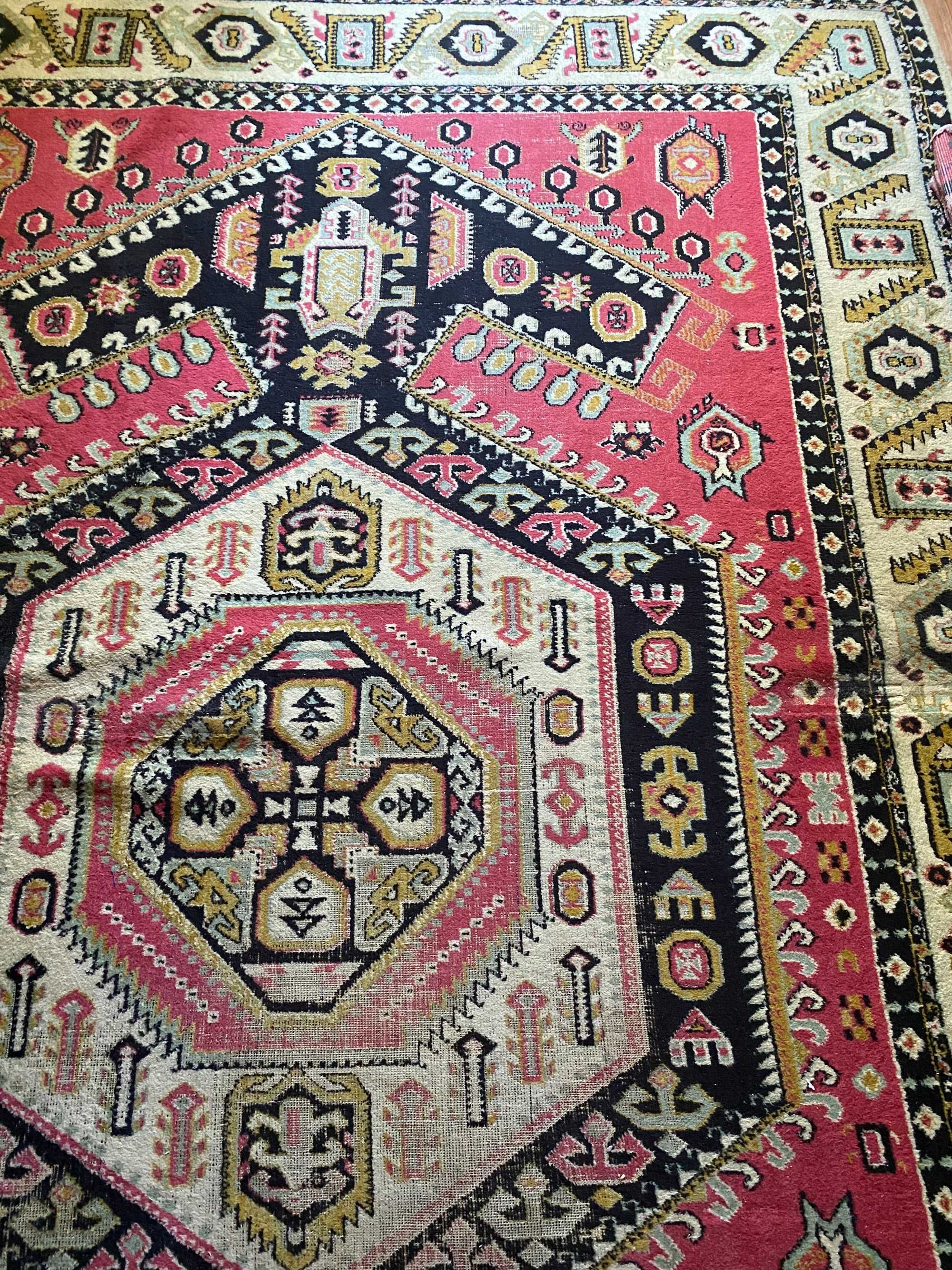 Продам ковры шерстяные