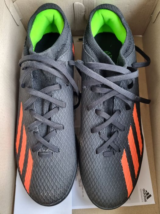 Vând adidași pentru fotbal Adidas xspeedportal.3  tf mărimea 40.