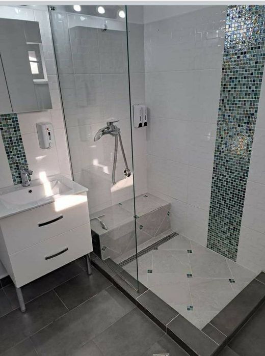 Închiriez ap 3 camere Mamaia Nord