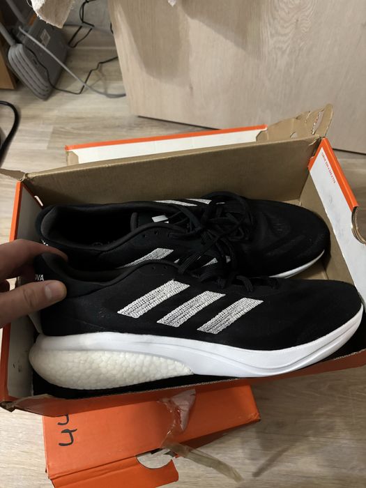 Продам кроссовки адидас оригинал размер 47