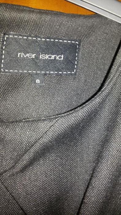 1. Елегантна рокля River Island, Малка черна рокля Imperial