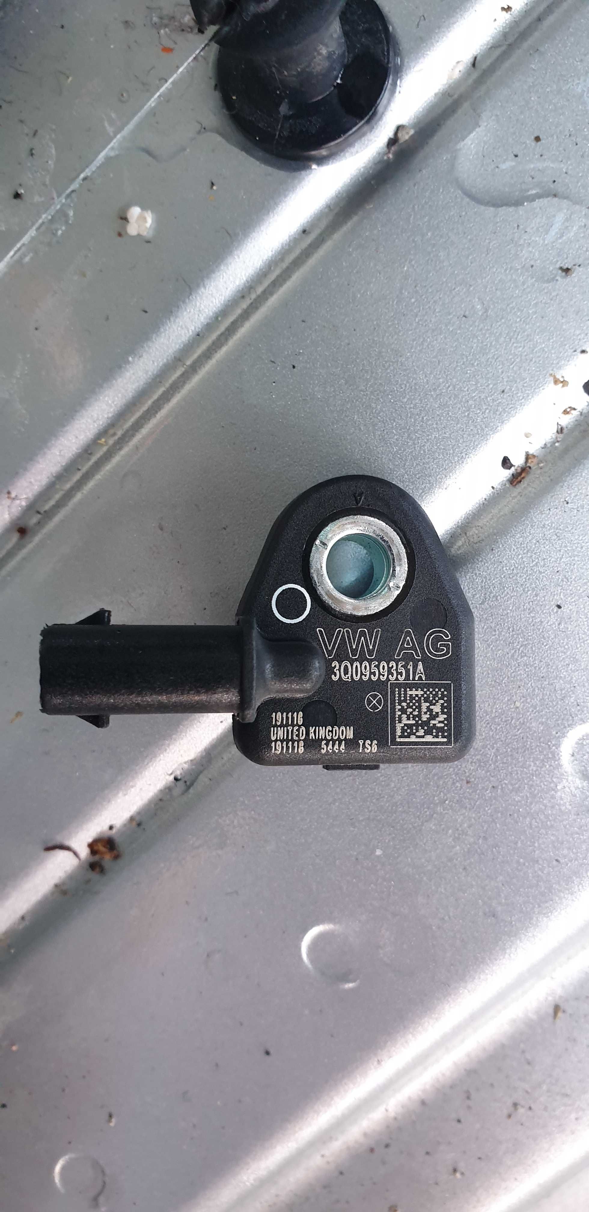 Senzor impact Skoda Octavia 3 2019  cod: 3Q0 959 351 A