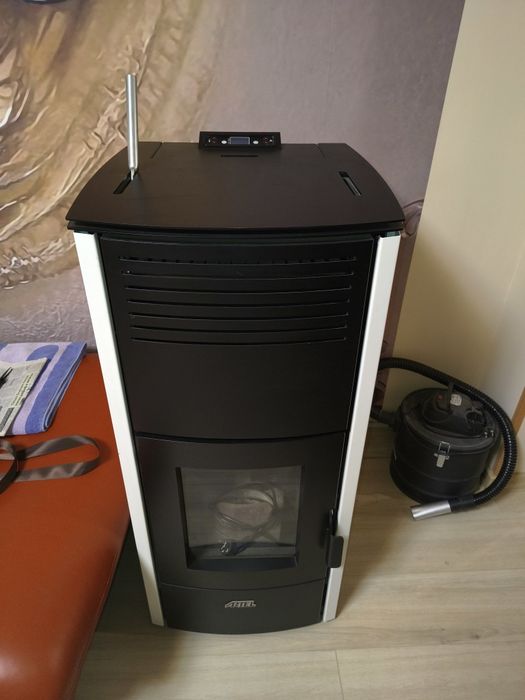 ARTEL пелетна камина с водна риза модел- L17