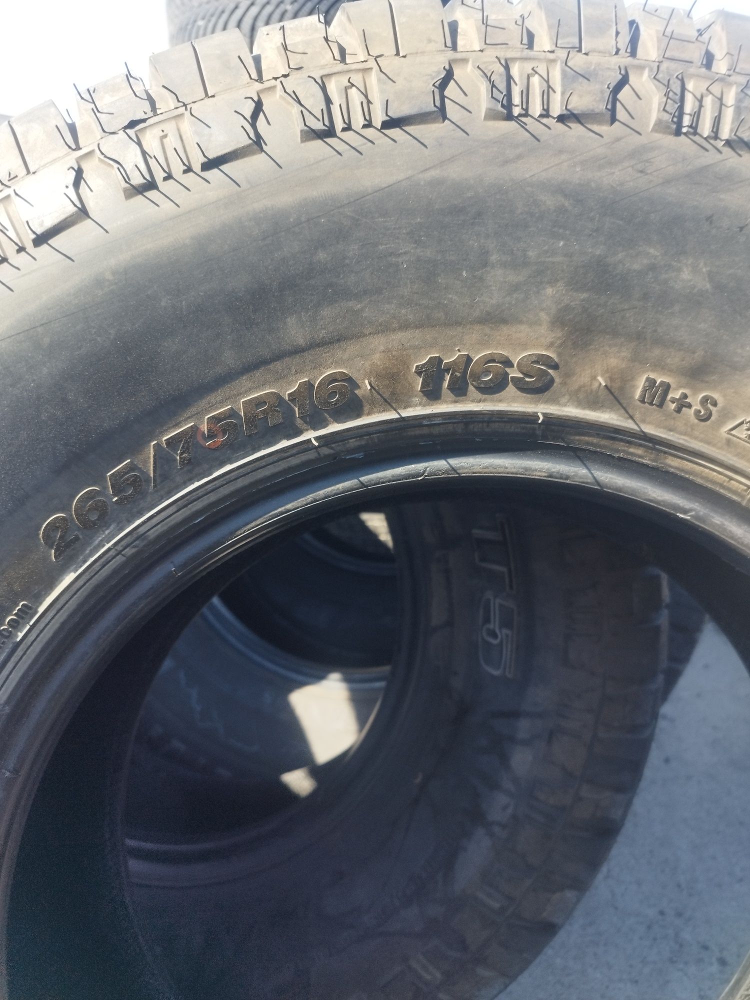 265-75-16 RADAR Renegade AT/3