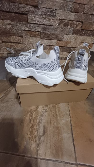 Сникърси Steve Madden,37 номер