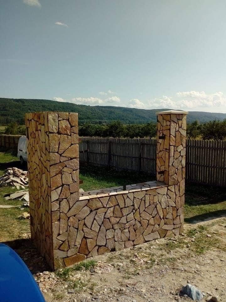 Vand Piatra si montez oriunde in tara avem experienta