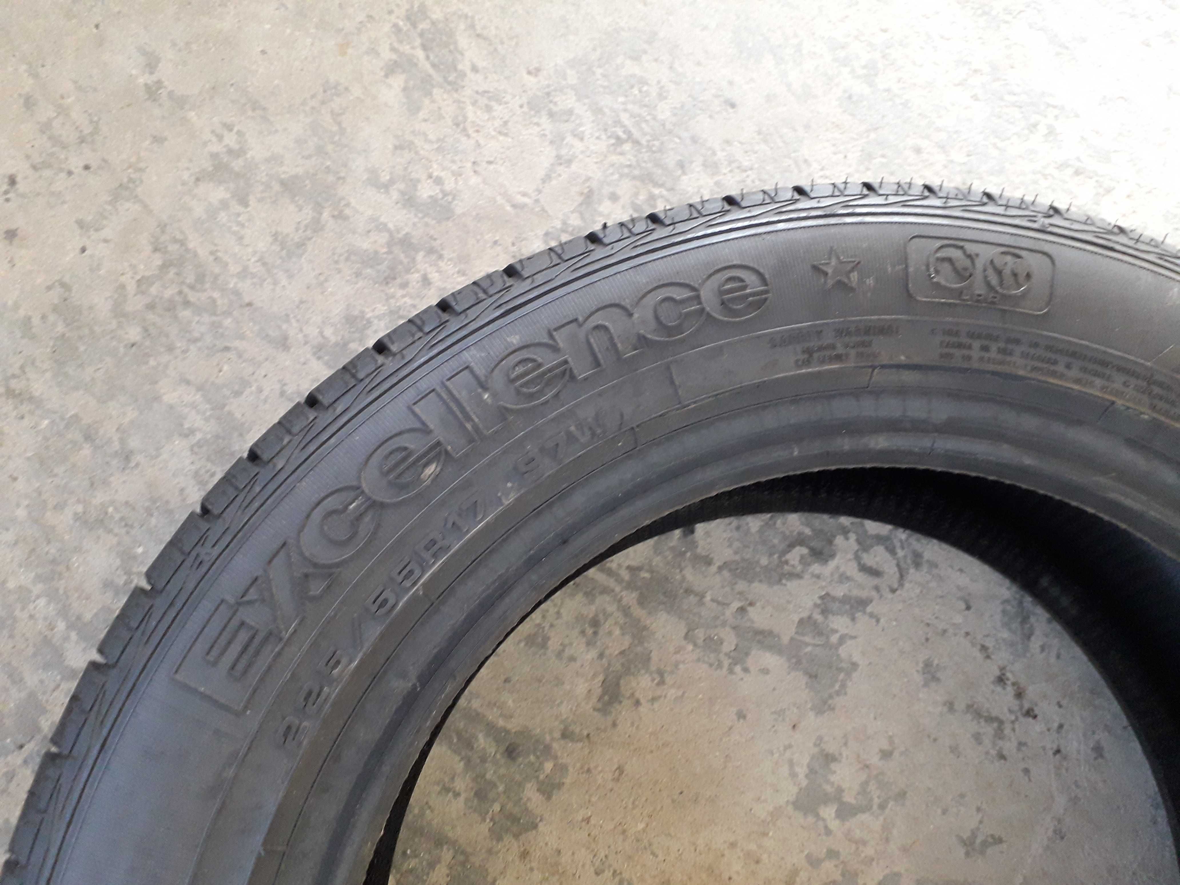 2 Нови летни гуми R17 225/55 GoodYear Excellence * 97W made in Germany