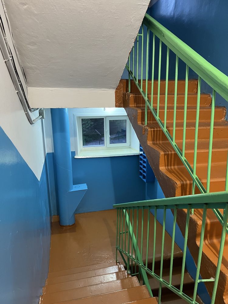 Продам 3х комнт квартиру в 4 микрорайоне,