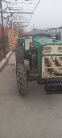Traktor. BY 304-2