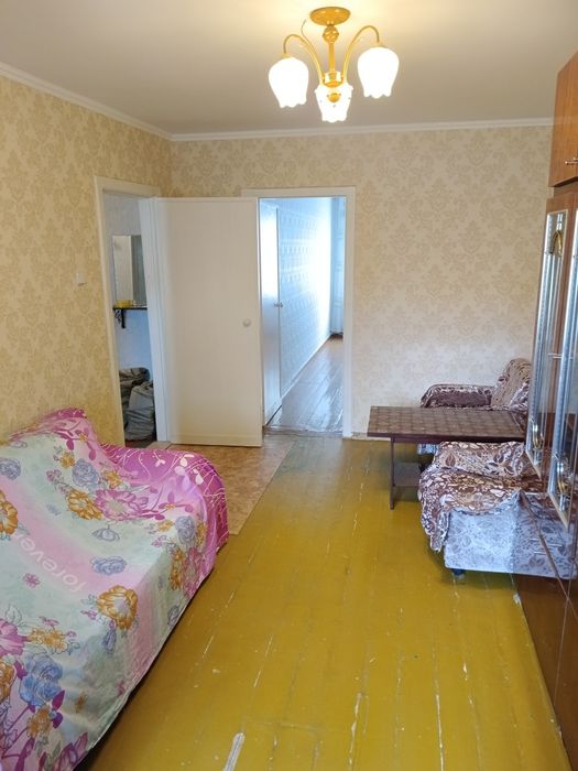 Продам 2 х комн., квар. 3-23-2 этаж.