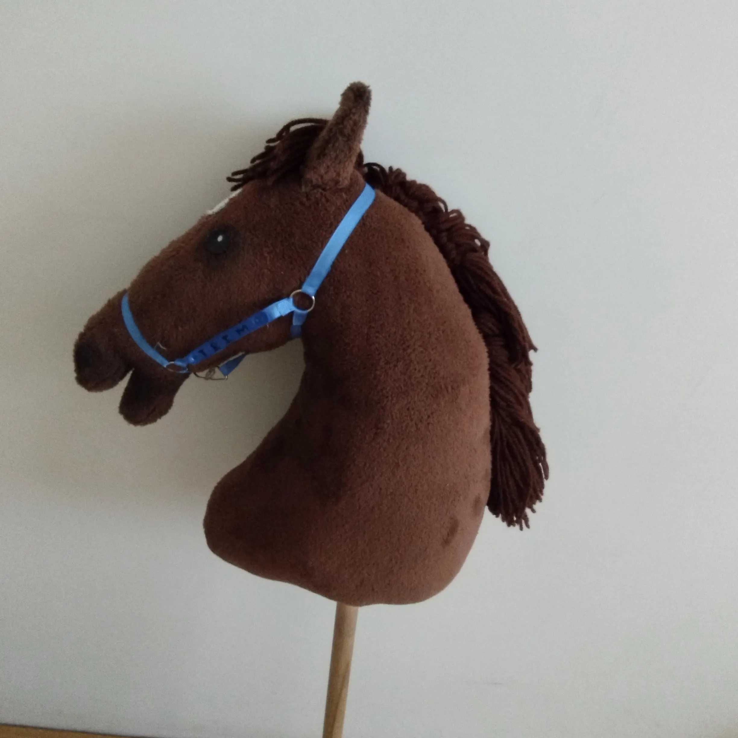 Ръчно изработен hobby horse със пръчка