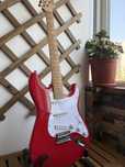 Chitara electrica Harley Benton ST-62CC MN include si stand + husa