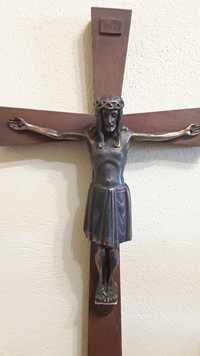Crucifix lemn si metal, model deosebit
