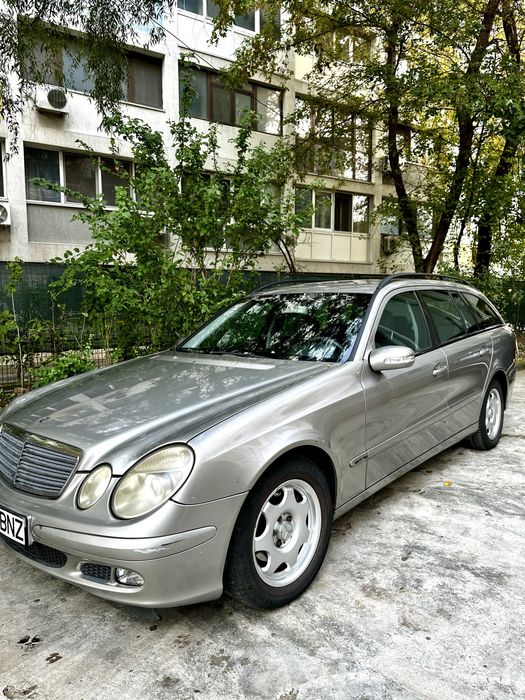 Mercedes E220 CDI T- 2004