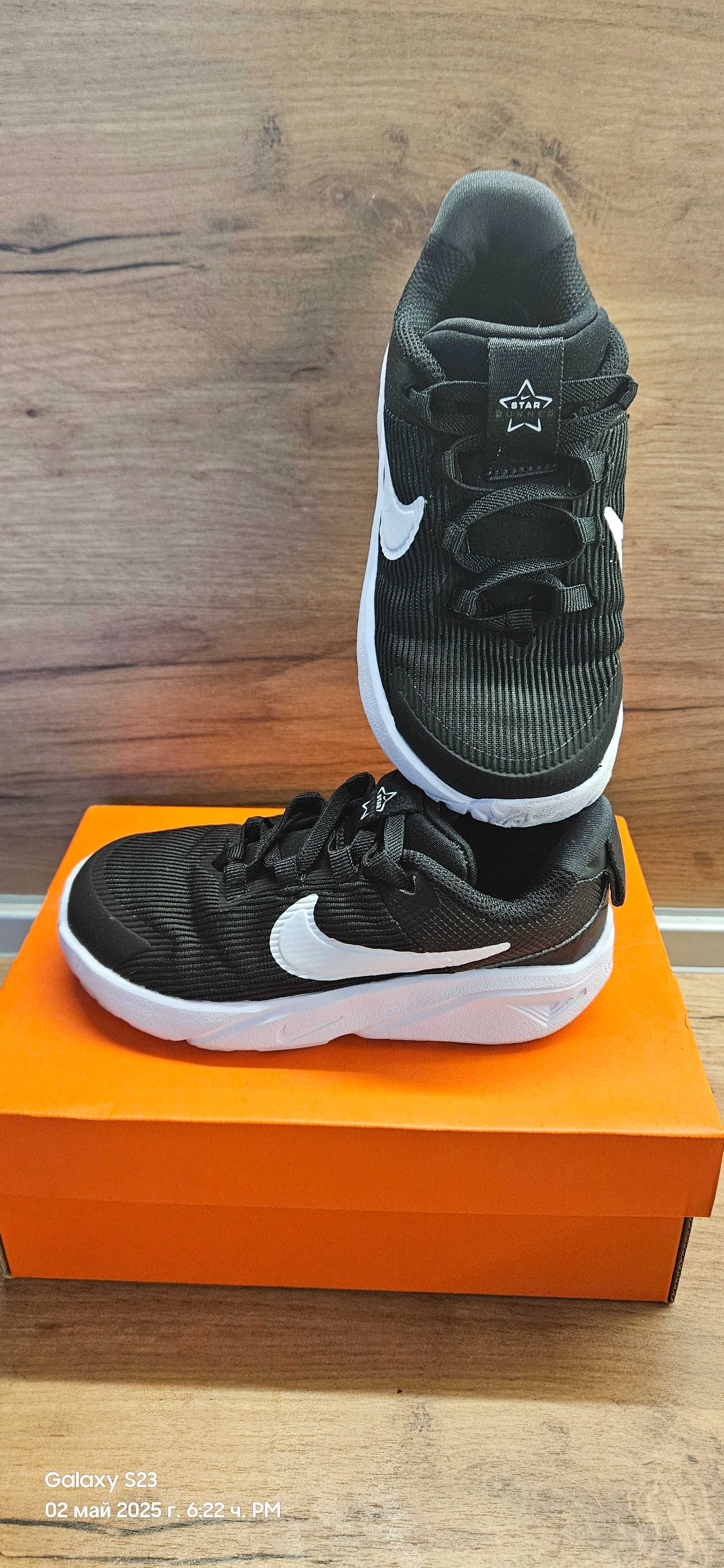 Nike Star Runners 27н