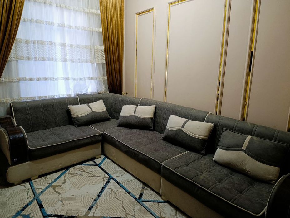 Ugalok mebil sotiladi