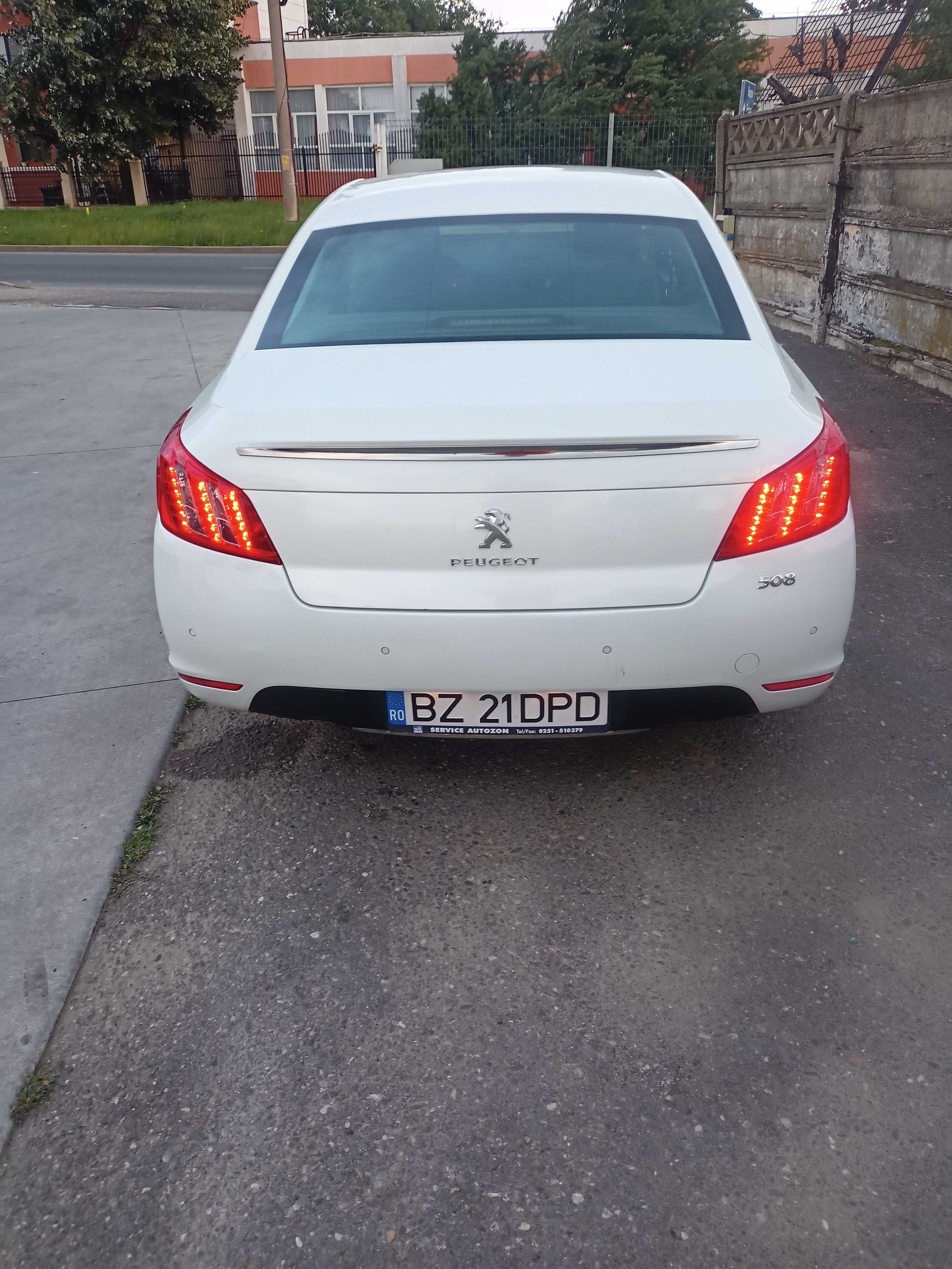 Vând Peugeot 508 hibrid din 2012