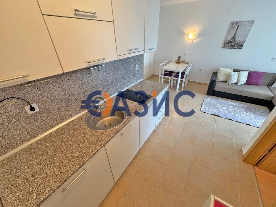 Продава се Двустаен апартамент в к.к. Слънчев бряг - 50 кв.м за 1490 €/кв.м - Снимка #6