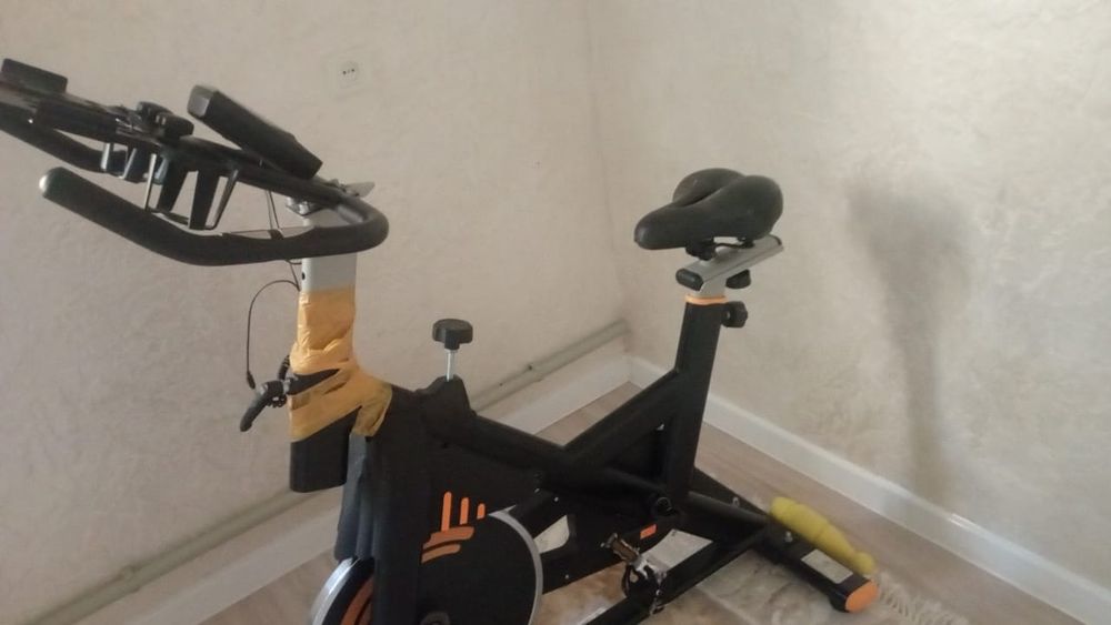 Велотренажер Spin bike Genau