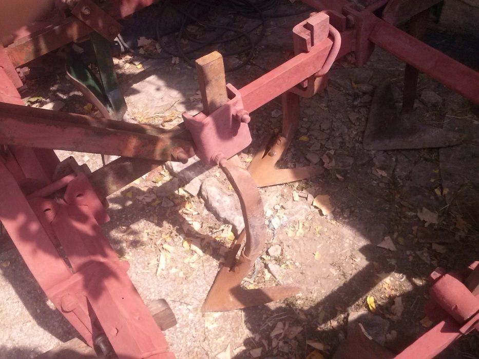 УНЛМ и части, Окопен култиватор и Култиватор за слята обработка