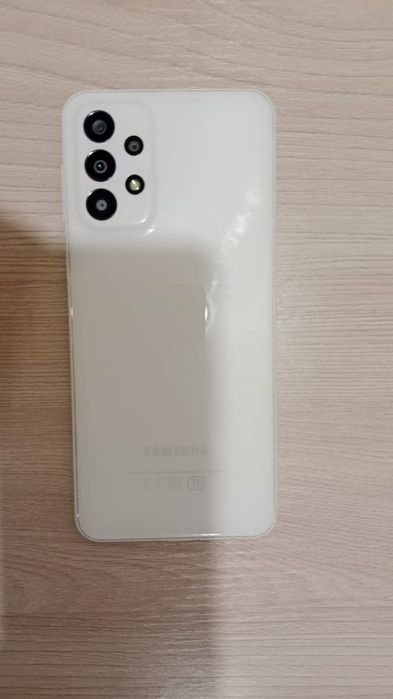 Обменяю 2 телефон