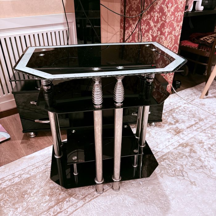 Продается подставка под телевизор