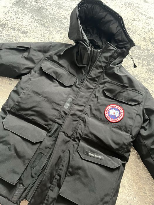 Продам мужскую новую зимнюю куртку