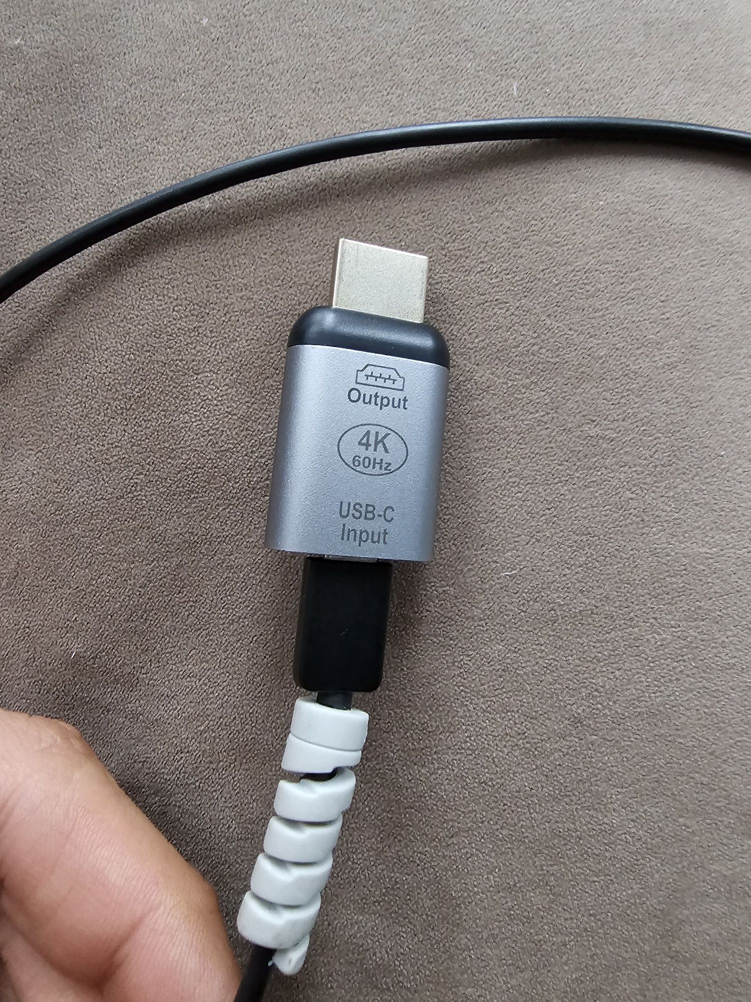 TYPE C към HDMI адаптор