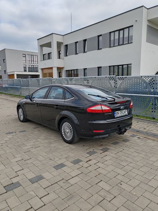Vând Ford Mondeo mk4