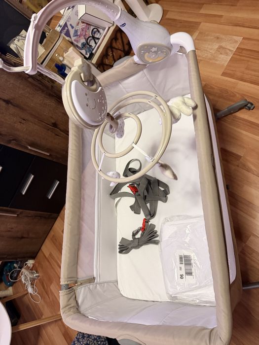 Vand patuț chicco co-sleeper next2 me+ carusel muzical