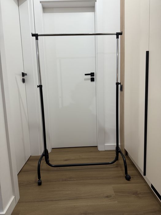 Suport / stander umerase cu roti