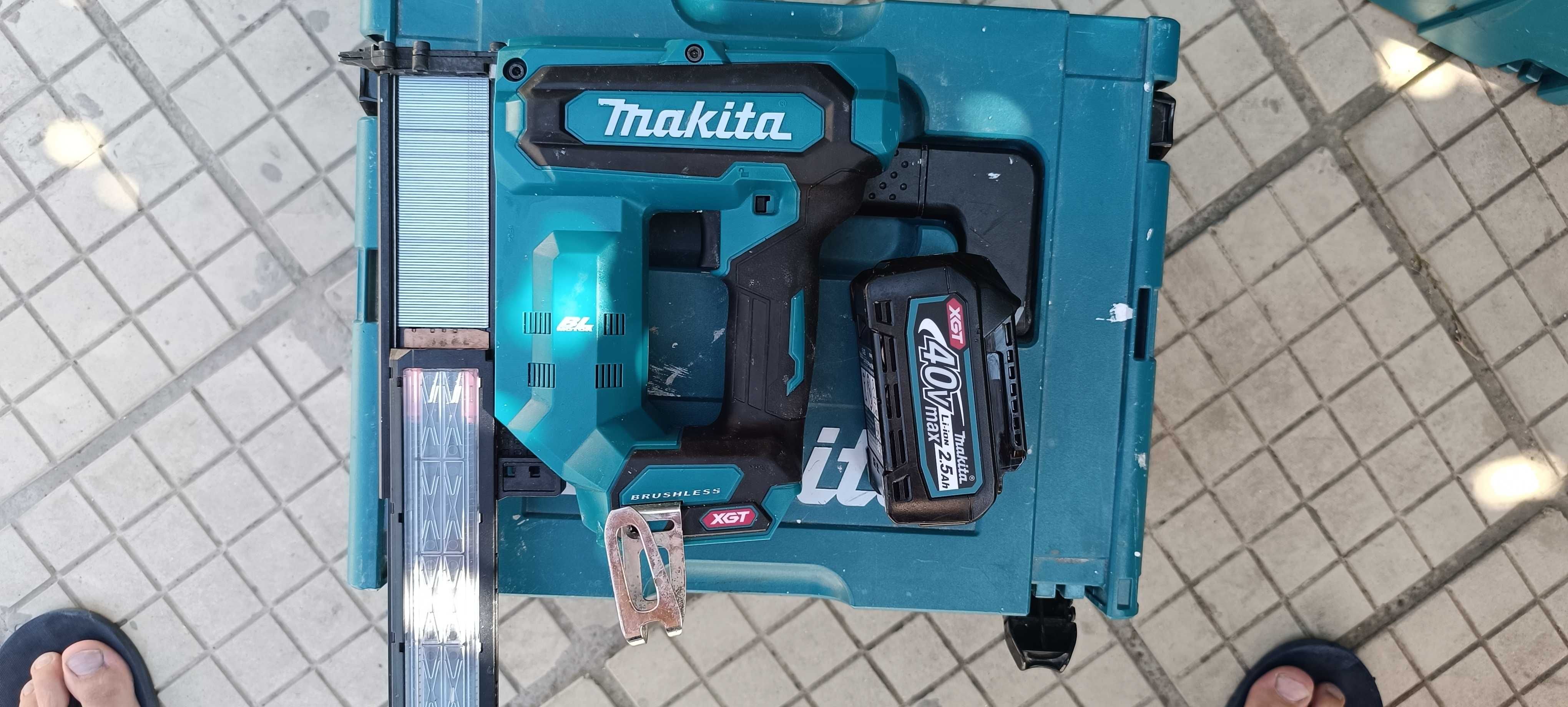 Комплект Makita XGT 40V