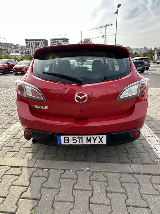Mazda 3 Hatchback 2011