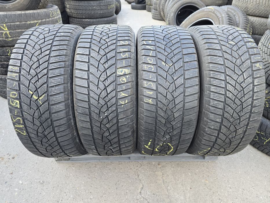 Anvelope de iarna 215-50r17 Goodyear