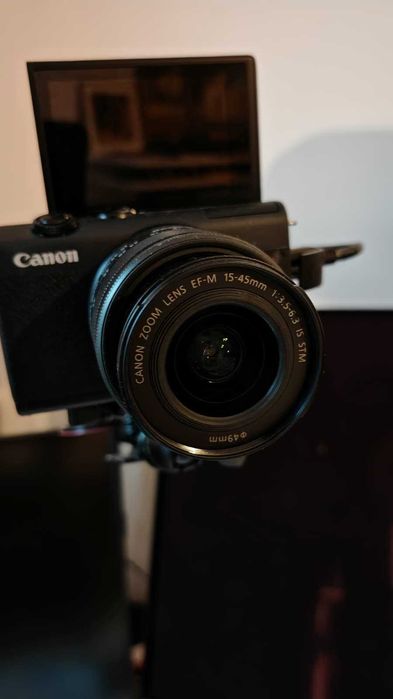 Camera Canon M200 - Obiectiv 15-45mm - Dummy Battery - Streaming - Web