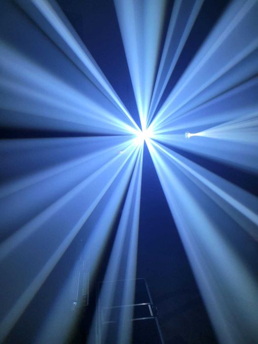 OFERTA Moving Head 200W LED beam prisma lumini disco dj formatii