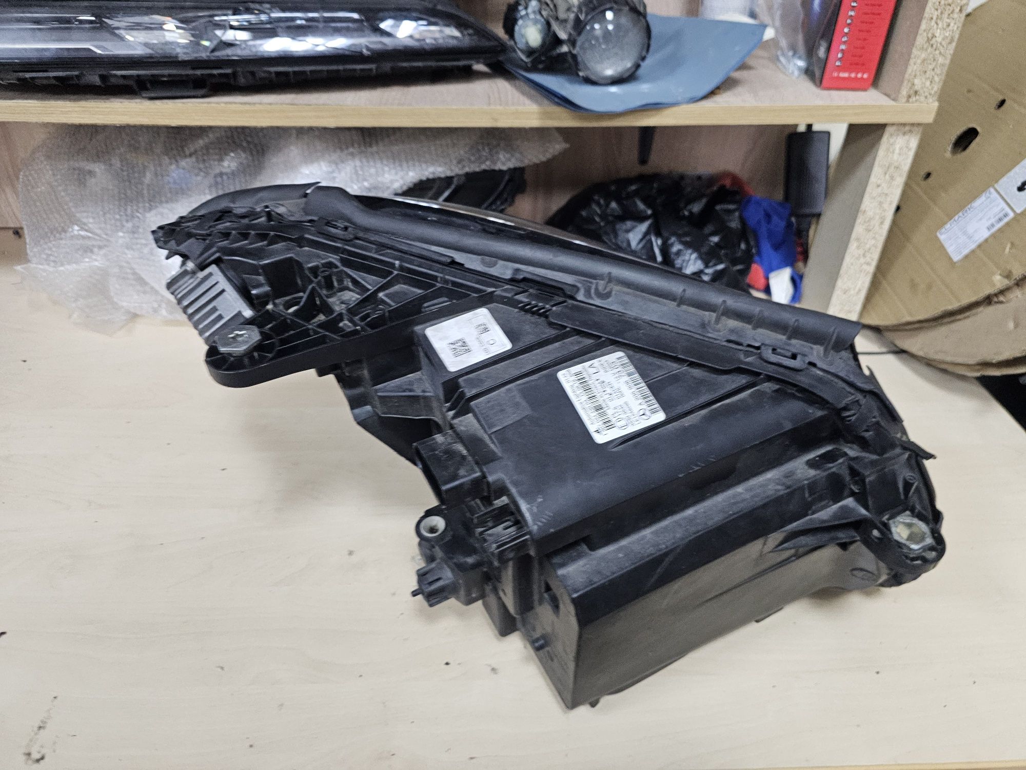 Ляв фар Mercedes W205 LED lqv far мерцедес 205 лед