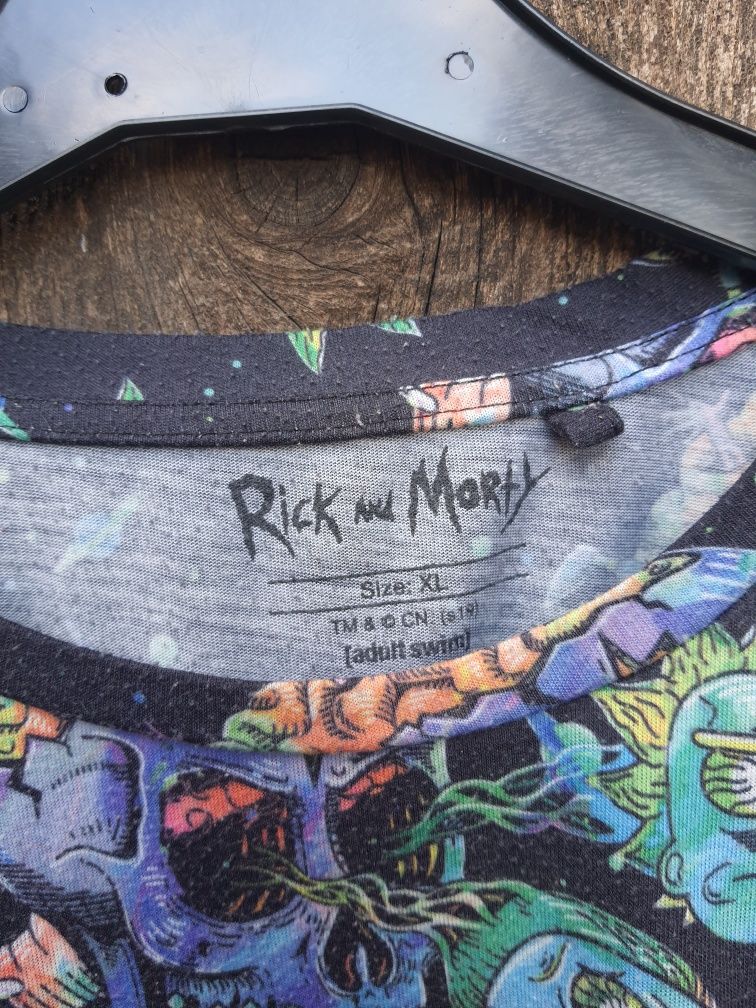 Rick and morty tricou