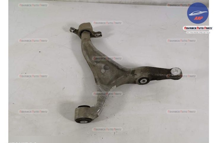 Ляв преден носач / Lqv preден nosach Mercedes-Benz M-Class W166 , , ,