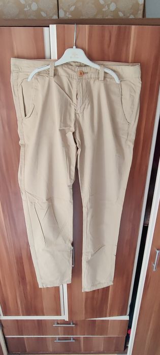 Cămăși , pantaloni și maletă la pachet(Tommy, esprit, jack&Jones)