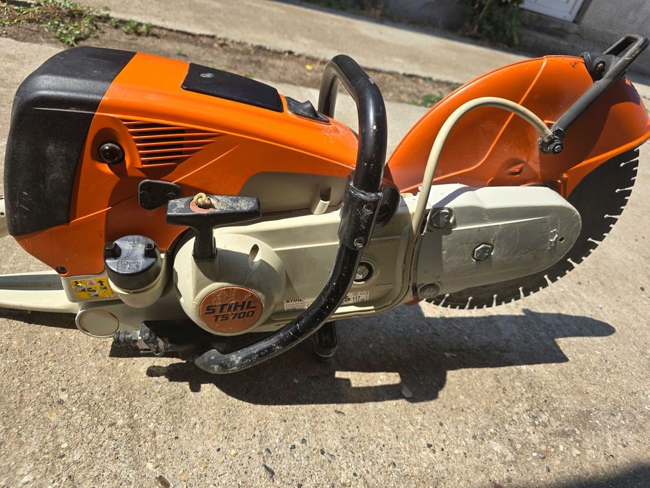 Se vinde Stihl TS 700