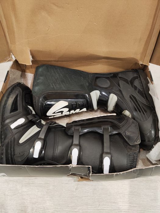 Кросови ботуши FORMA номер 44