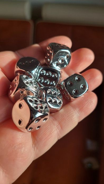 Carti de joc sau zaruri silver metal