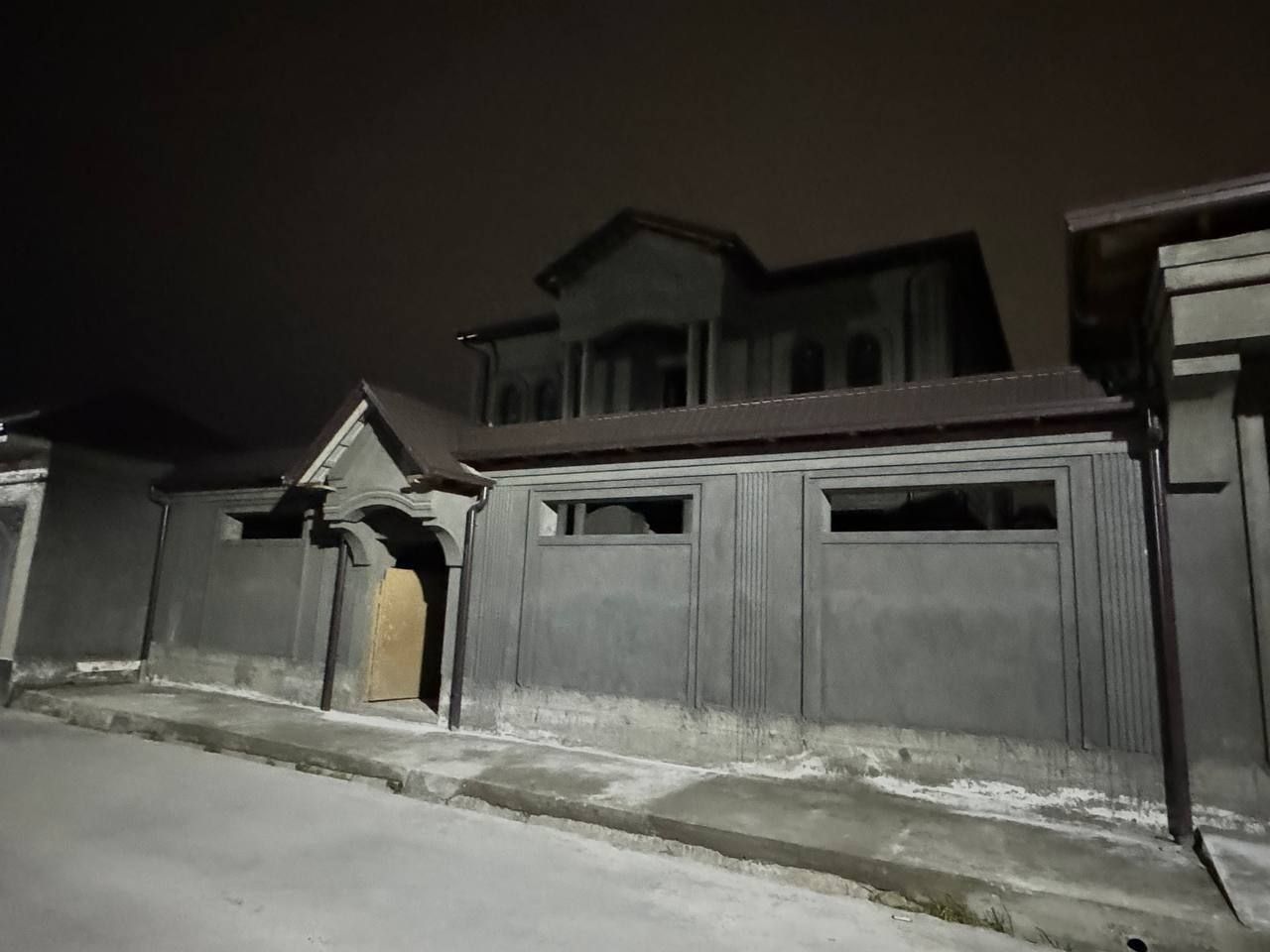 Амир темур махалля, Продаётся Евро Дом каробка
