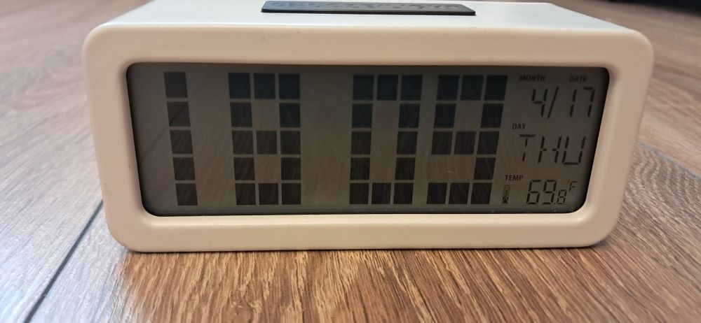 Ceas electronic Poss