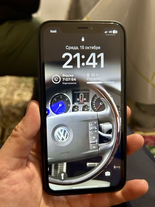 Продам Iphone XR/16