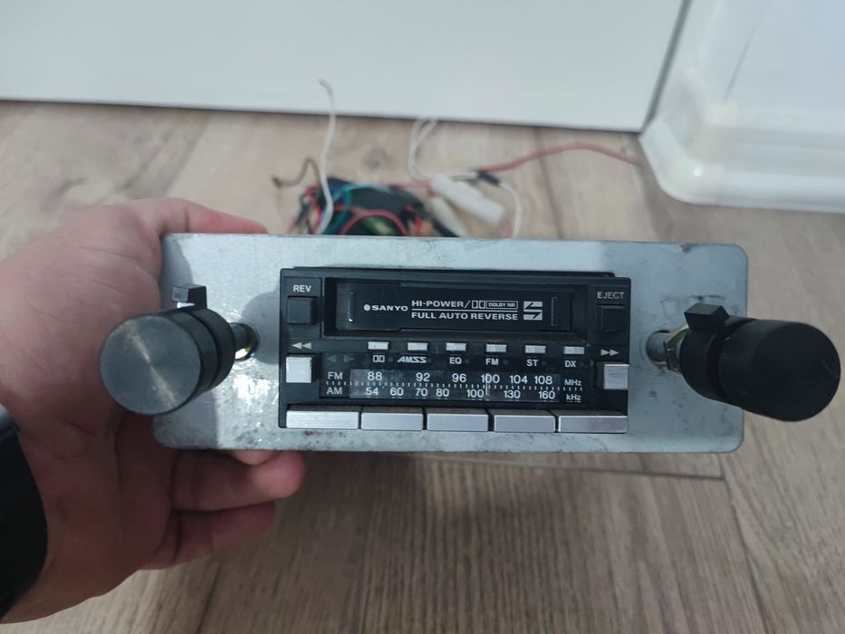 Radio casetofon auto Sanyo FT C70 vintage clasic 1990