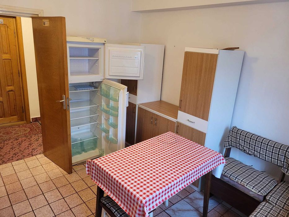 Apartament 2 camere decomandat - Utiliat complet